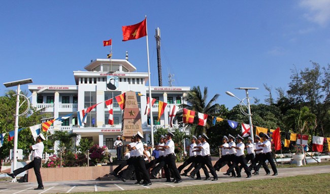 45 năm Đoàn Trường Sa: Tự hào những người lính giữ biển, đảo (5/5/2023)
